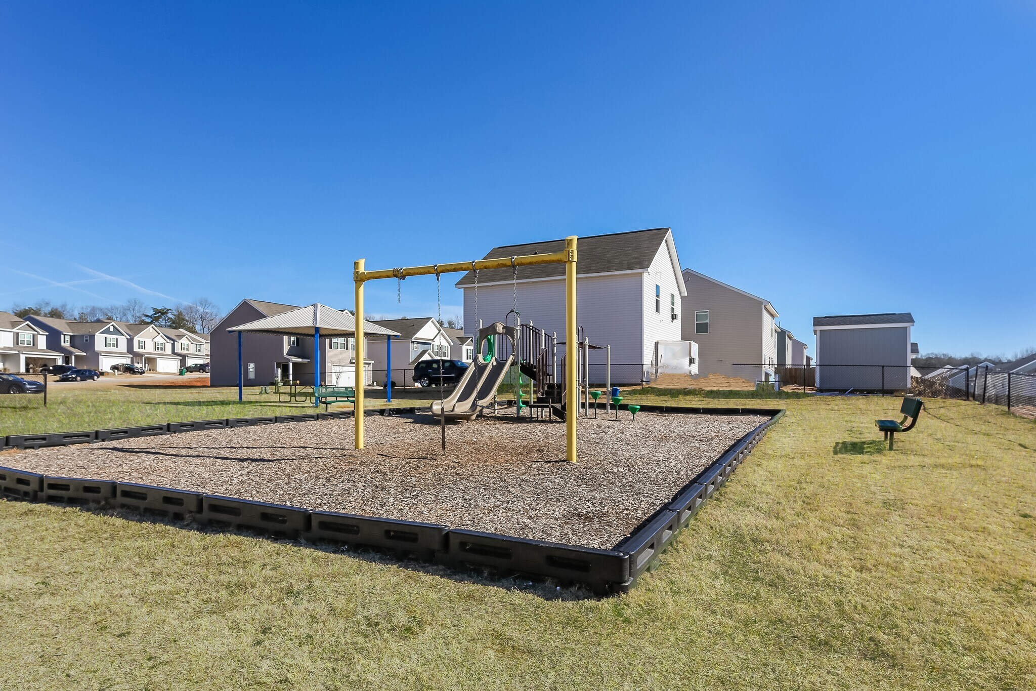 Building Photo - 2127 Southlea Dr