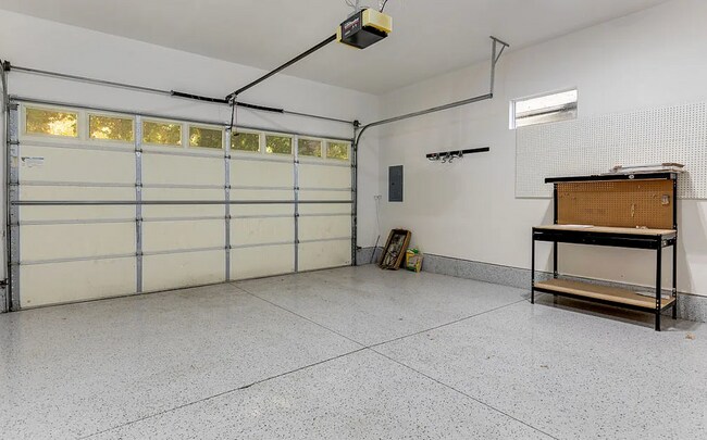 Building Photo - Charming 3 Bedroom Home in Eagle – Minutes to Eagle Bike Park