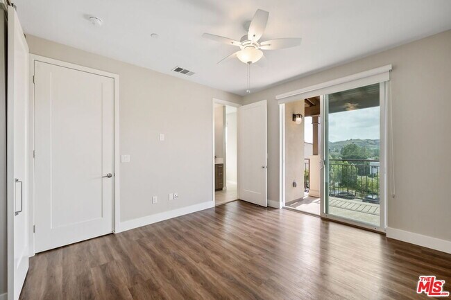 Building Photo - 4429 Paxton Pl