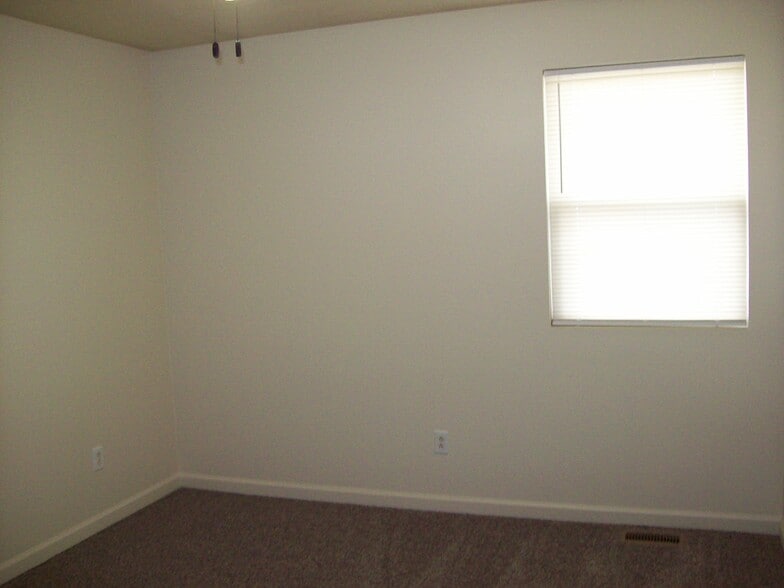 Building Photo - 1119 24th St