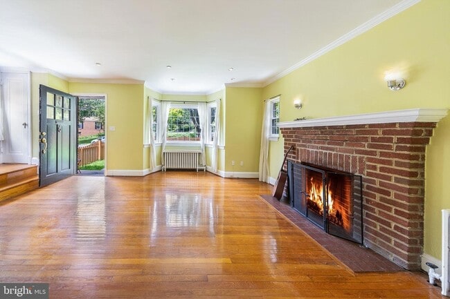 Building Photo - 2804 McKinley St NW