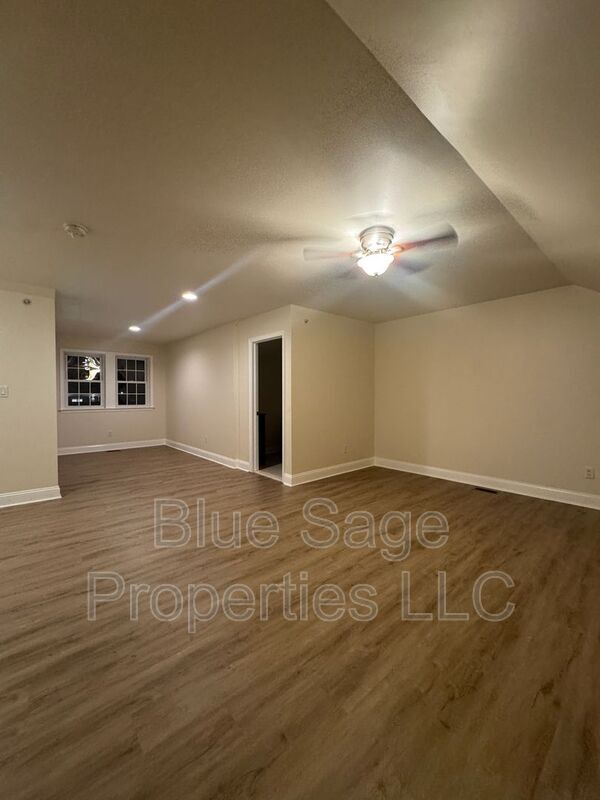 Building Photo - 432 E Baltimore Ave