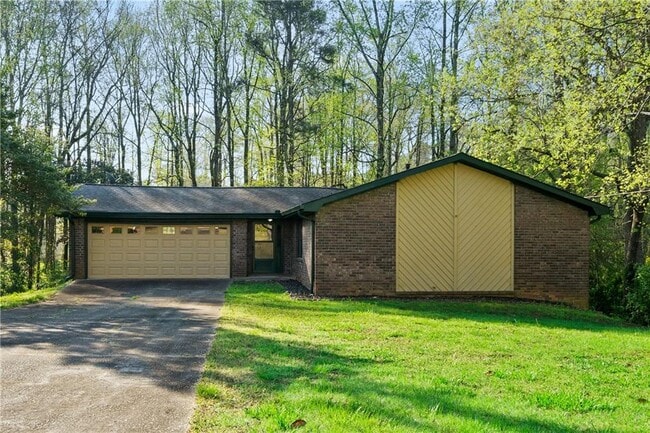 Building Photo - 1131 Lafayette Dr SW
