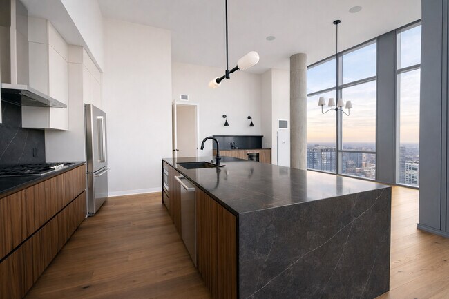 Building Photo - 1114 W Carroll Ave