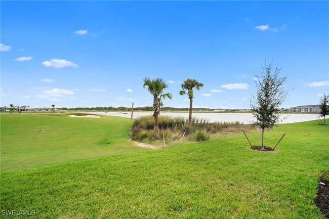 Building Photo - 15345 Grn Acrs Ave