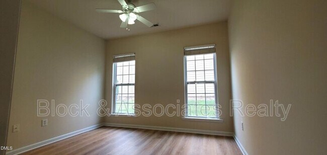 Building Photo - 410 Euphoria Cir