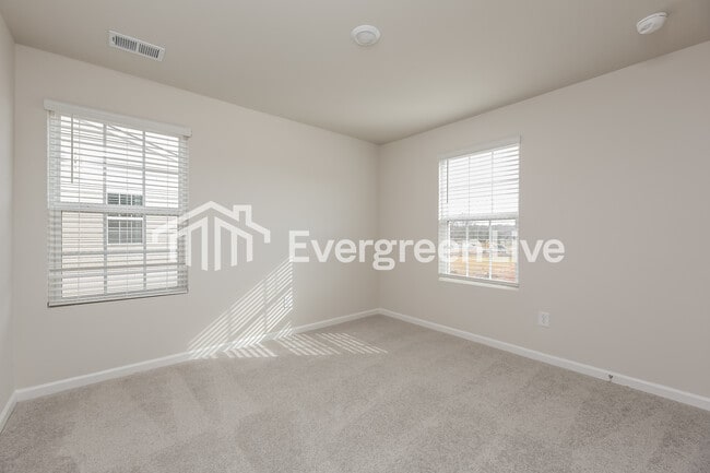 Building Photo - now