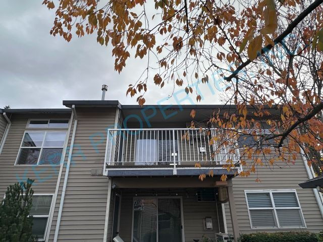 Building Photo - 4686 W Powell Blvd