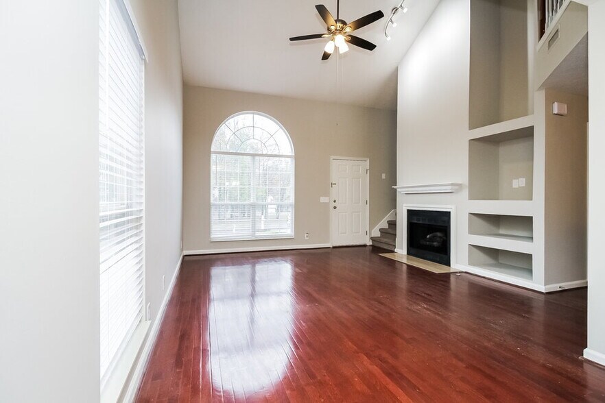 Building Photo - 116 Yocum Dr