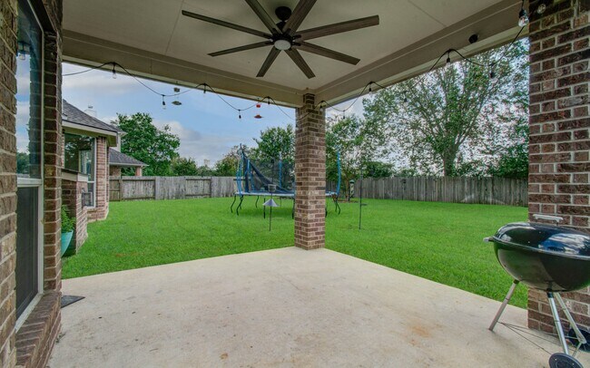 Building Photo - 21331 Parham Cir