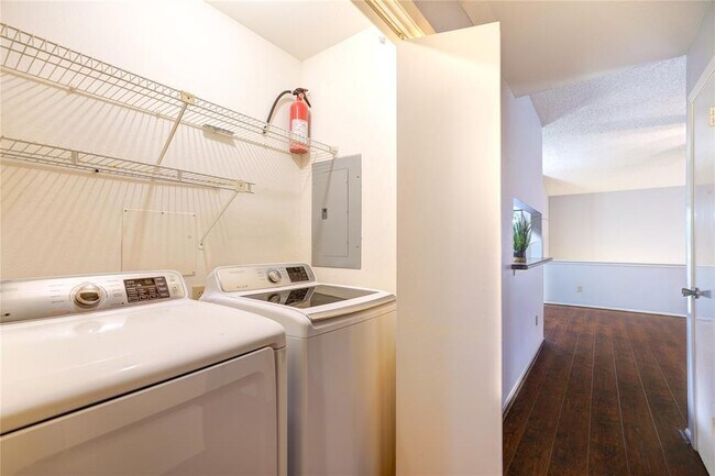 Building Photo - 2711 Grants Lake Blvd