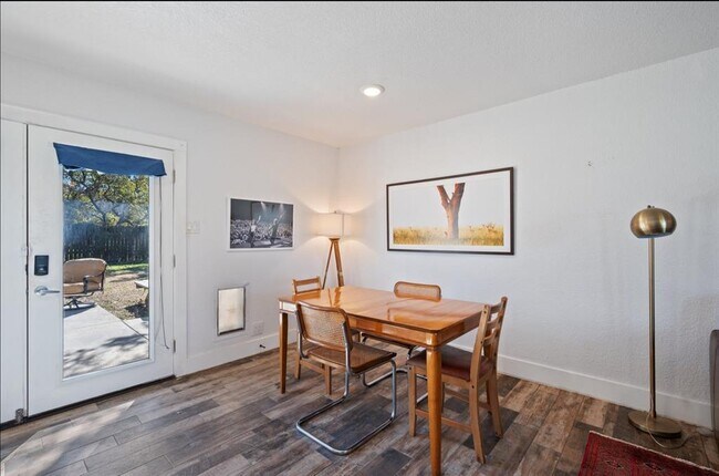 Building Photo - 712 Ruby Isle Dr