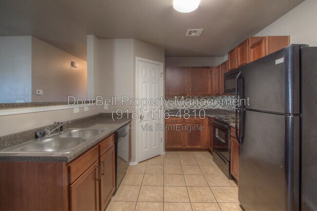 Building Photo - 5717 N 34th St