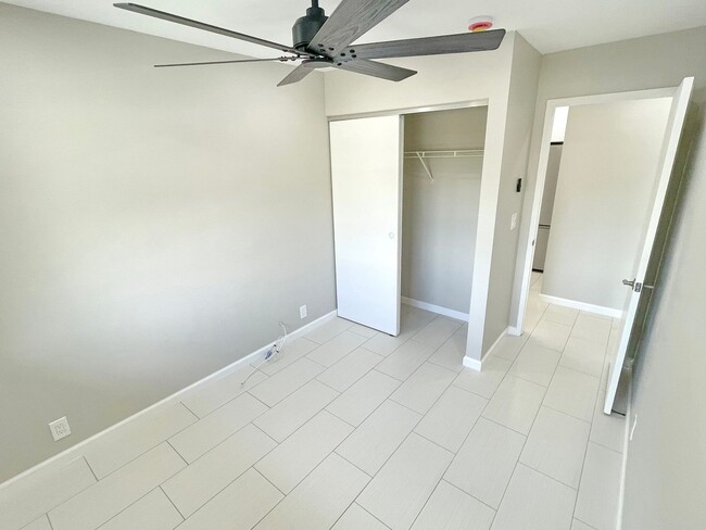 Building Photo - Unfurnished, 2 bedroom, 1 bathroom Southpo...