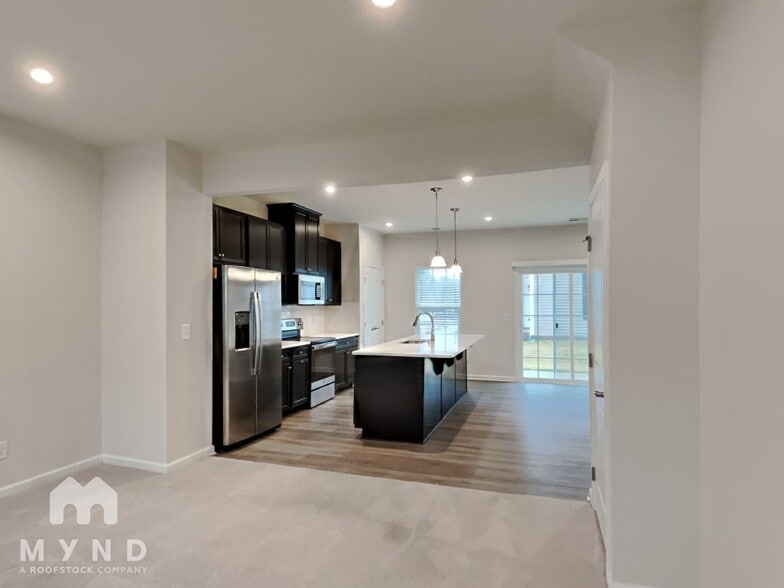 Building Photo - 8601 Red Canyon Way