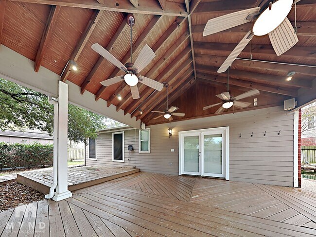 Building Photo - 1003 Addison Park Ln