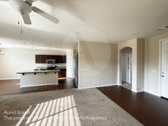 Building Photo - 2859 S Oakhurst Ct