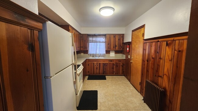 Building Photo - 3033 Gunckel Blvd