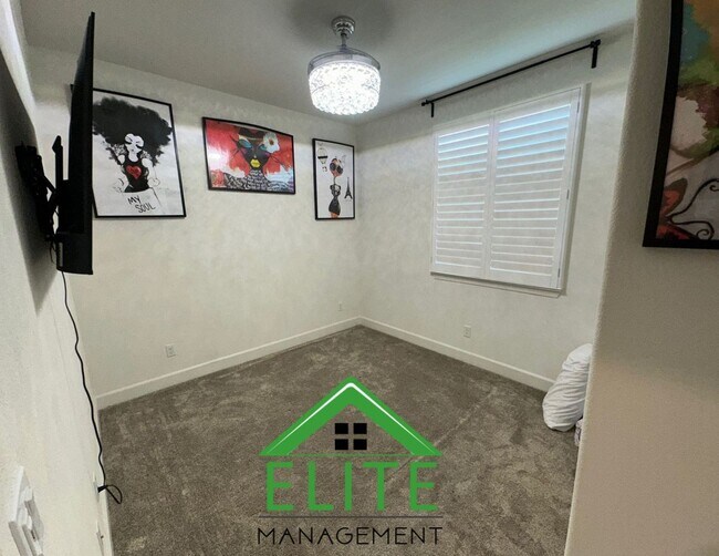 Building Photo - 6089 Waddington Wy