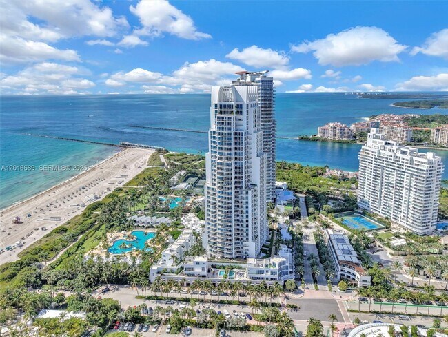 Building Photo - 100 South Pointe Dr