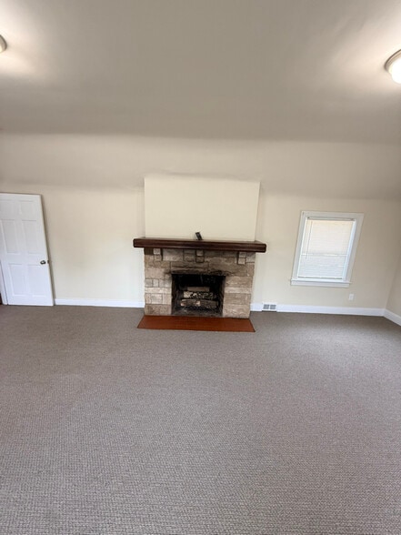 Building Photo - 217 Norbourne Blvd