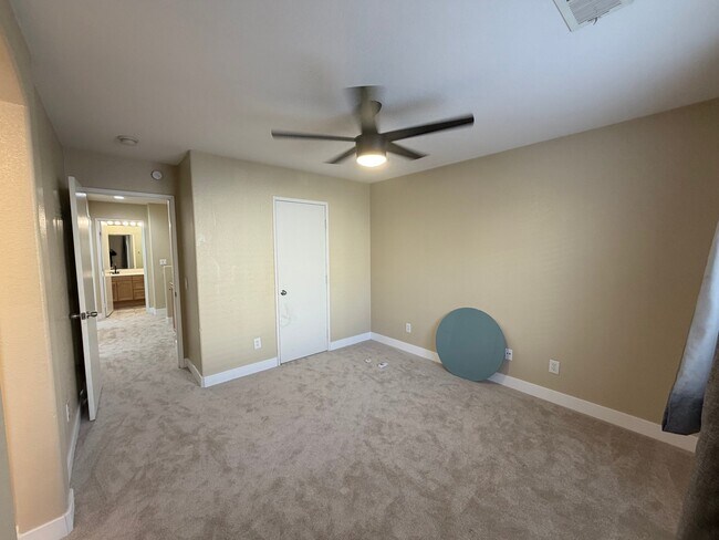 Building Photo - 1431 Trouville Ln