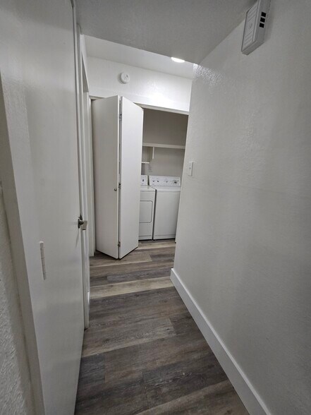 Building Photo - 6382 S 80th East Ave