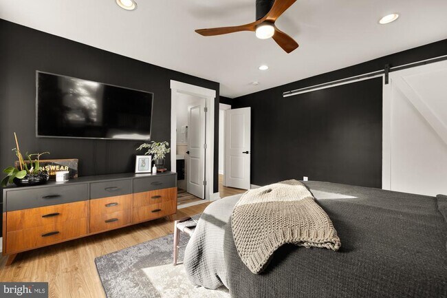 Building Photo - 4240 34th St