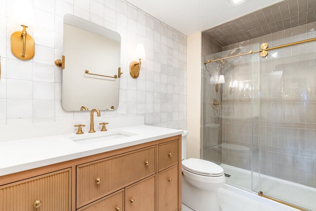 Building Photo - 841 Turnbridge Cir