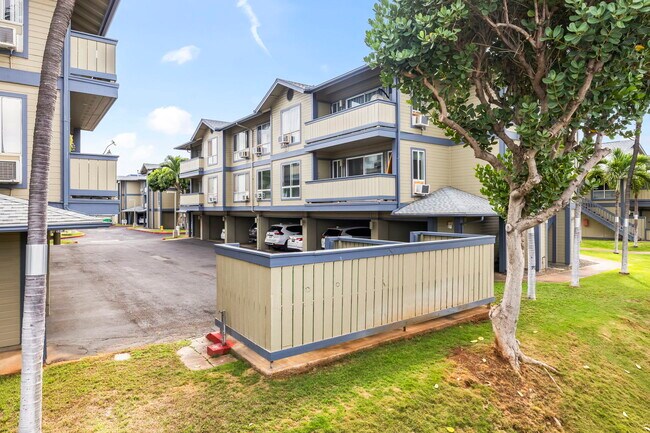 Building Photo - 91-284-284 Hanapouli Cir