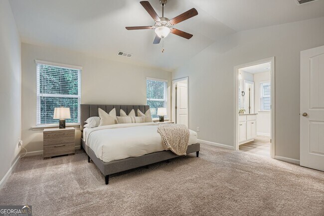 Building Photo - 4630 Blake Lp