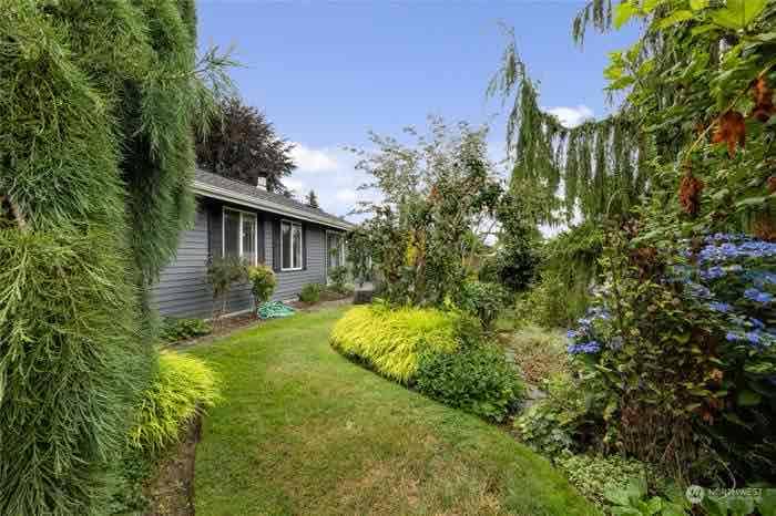 Building Photo - 33240 37th Pl SW