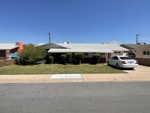 Building Photo - 2320 E Wier Ave