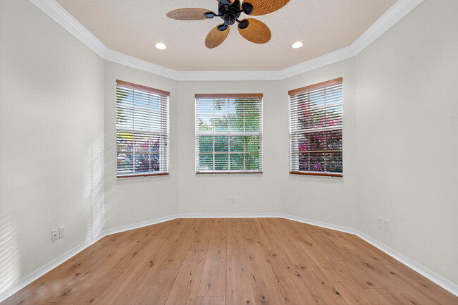 Building Photo - 7145 Veneto Dr