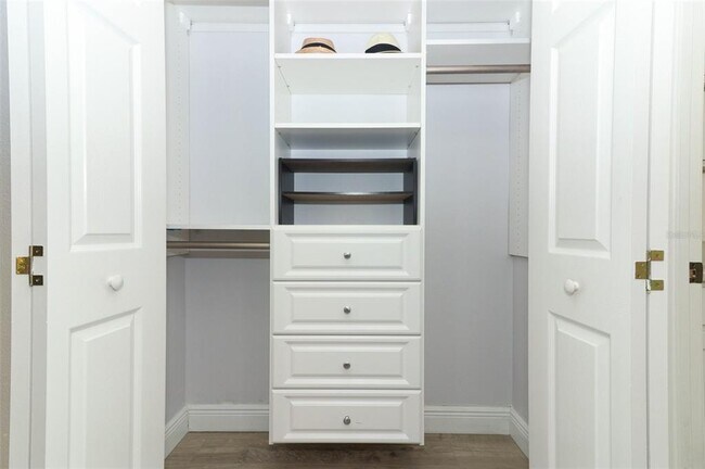 Building Photo - 7126 Regina Way