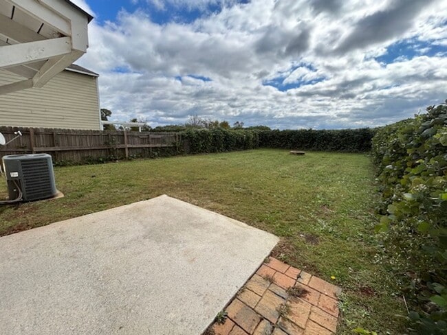 Building Photo - New Move In Special-$300 off first month's rent. Move In Ready Home in Prime Madison Location!