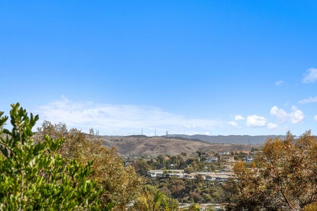 Building Photo - Luxury Ocean View Home in Sea Pointe Estates San Clemente