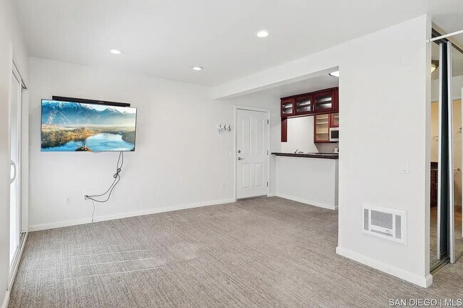Building Photo - Upgraded Studio Condo For Rent - in San Ca...