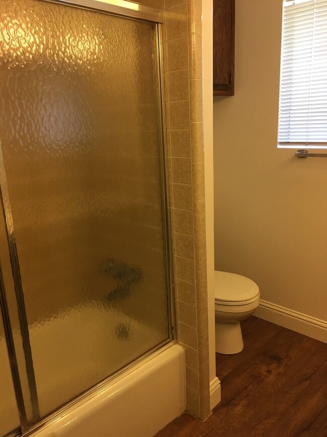 Building Photo - 5609 Logan St