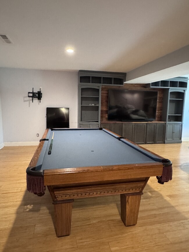 Building Photo - 190 Westridge Cir