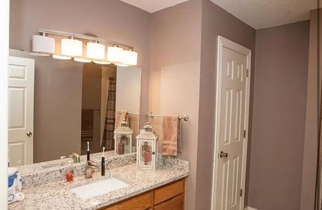 Building Photo - Available July 1st! 3-Bedroom, 2-Bathroom ...