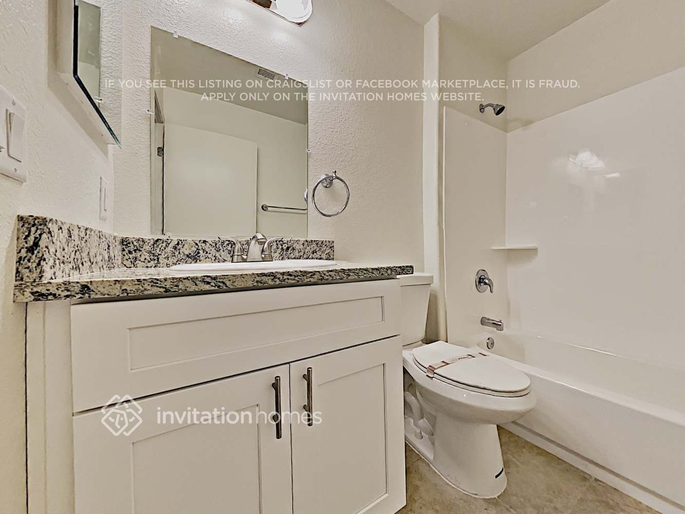 Building Photo - 2330 E Pinto Dr
