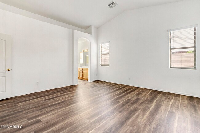 Building Photo - 17228 W Elm St