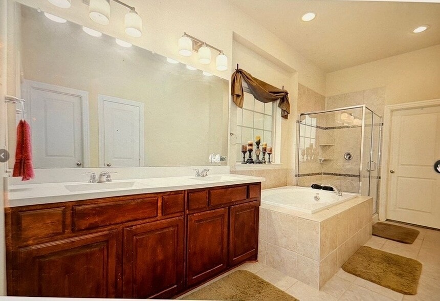 Building Photo - 3108 Hereford Dr