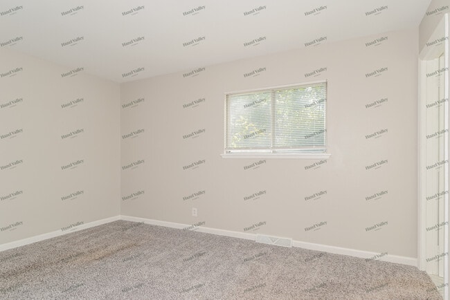 Building Photo - 11740 Fawnvalley Dr