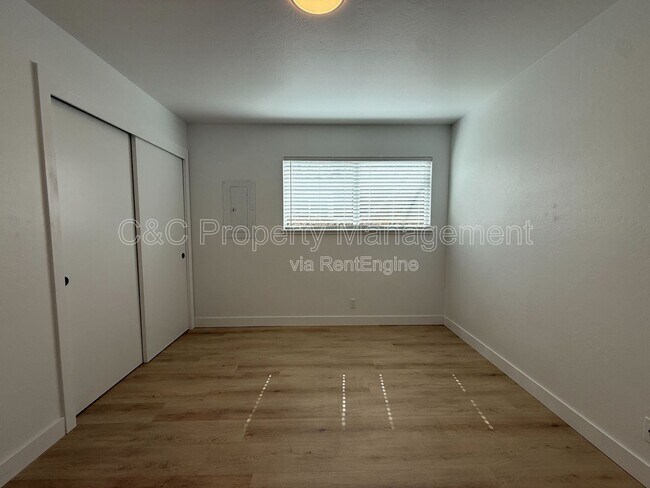 Building Photo - 1720 48th Ave