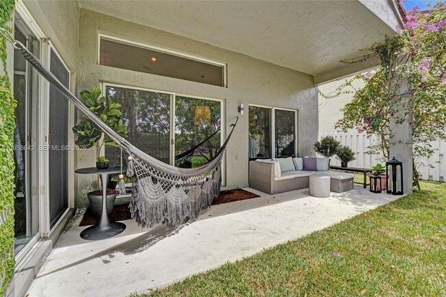 Building Photo - 648 Sand Creek Cir