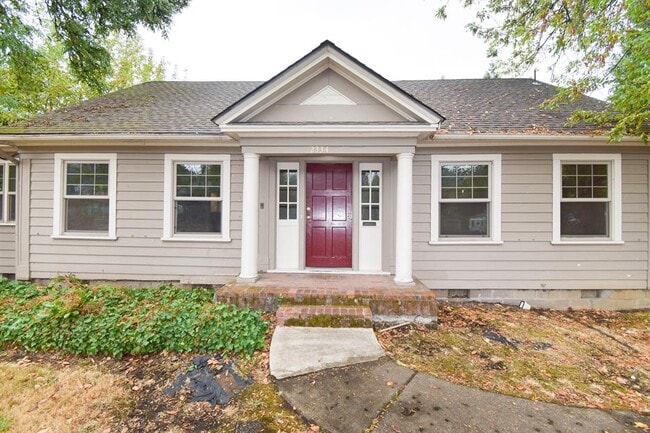 Primary Photo - 2334 Augusta St