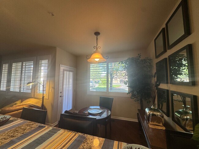 Building Photo - WOW-Factor Alert: Fully Furnished & Remodeled 2BD/2BA First Floor Condo in Wingfield Springs!