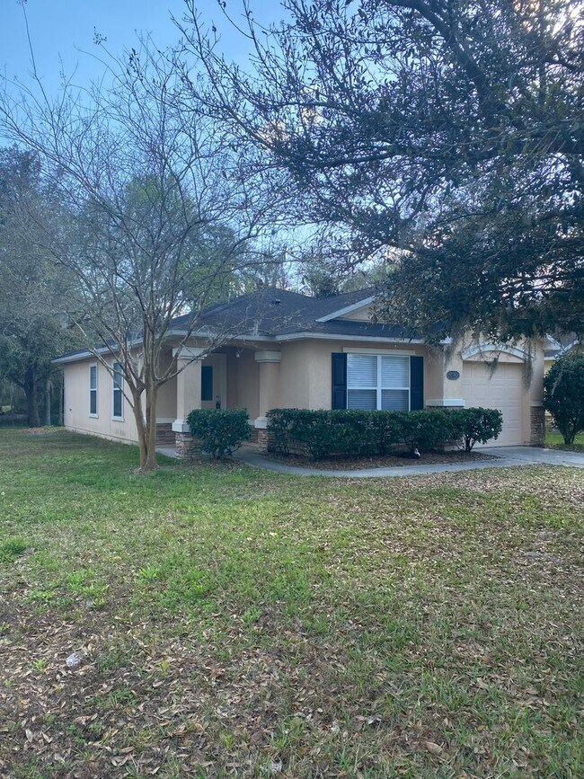 Building Photo - Lovely 2x1 in St. Augustine! Gorgeous Upgrade Kitchen!
